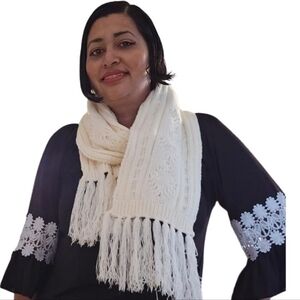 Handmade Chunky Knit Scarf Cream Fringe Winter Cable Knitted Upcycled Yarn 60"